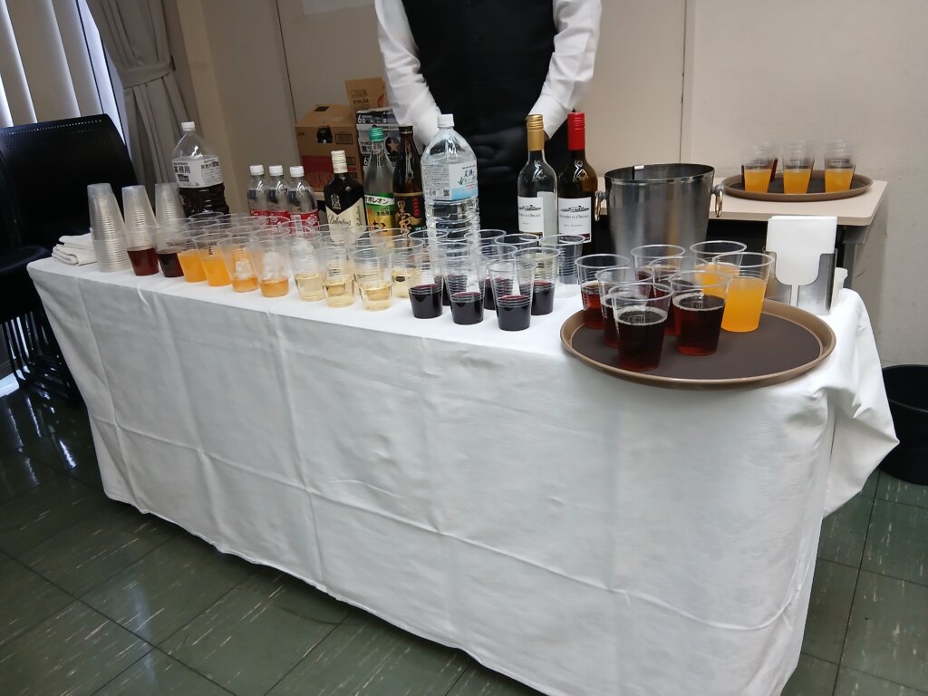 フリードリンク