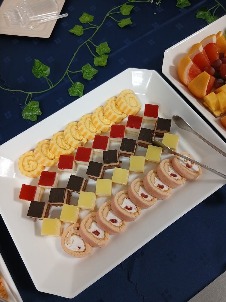 プチケーキ盛り合わせ